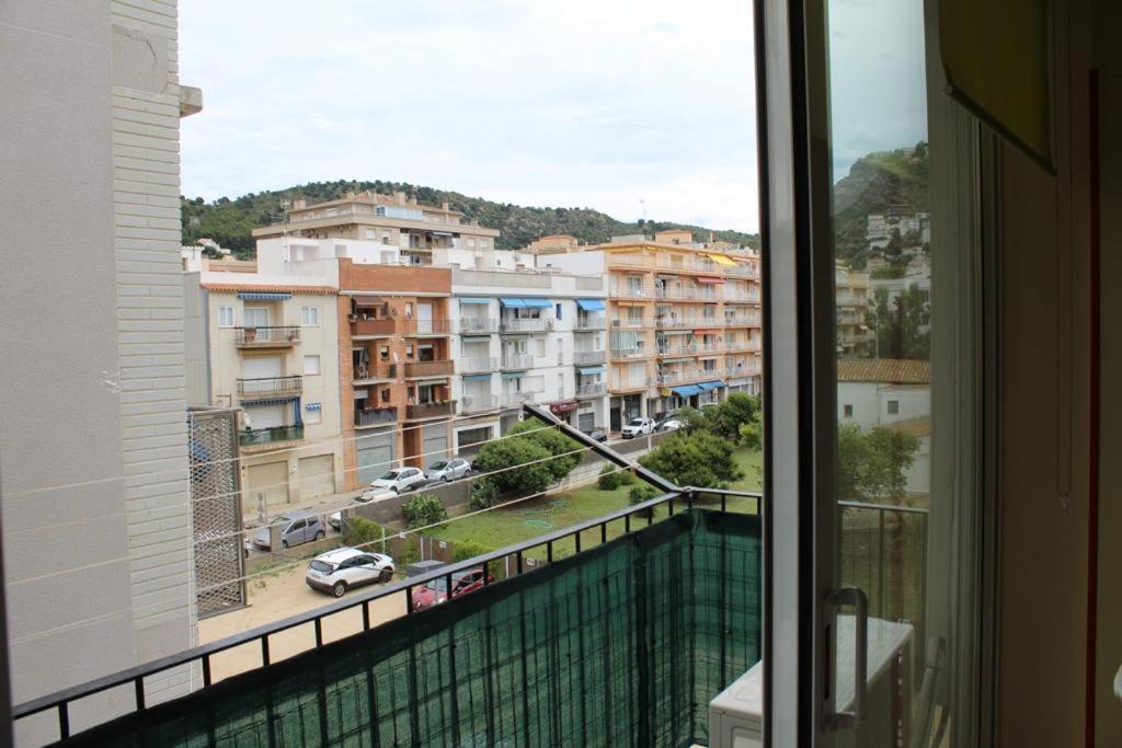 Apartaments Oller Centro Rosas Exterior foto